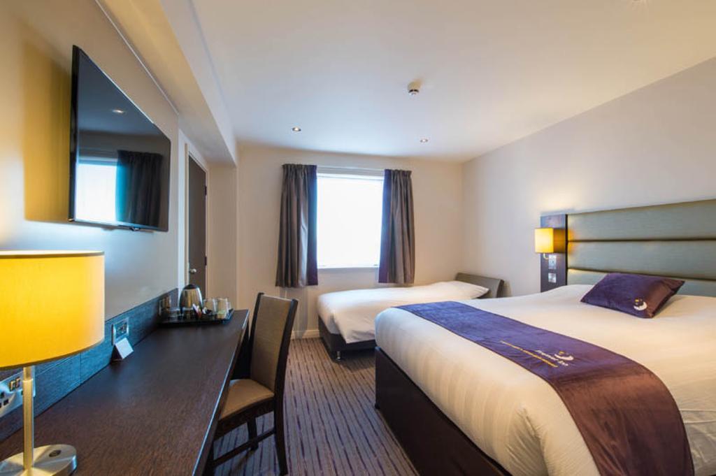 Premier Inn Epsom South Værelse billede