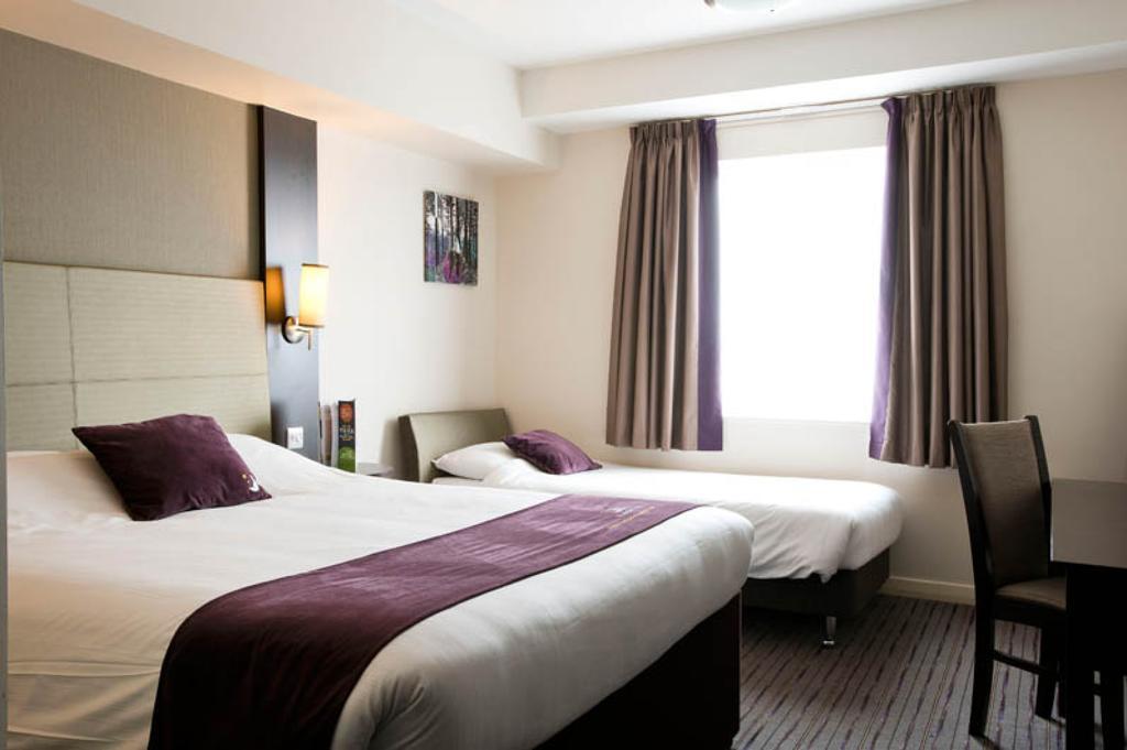 Premier Inn Epsom South Værelse billede